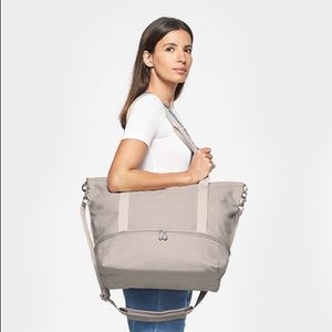 ‼️SOLD‼️ Lo & Sons Catalina Tote Bag